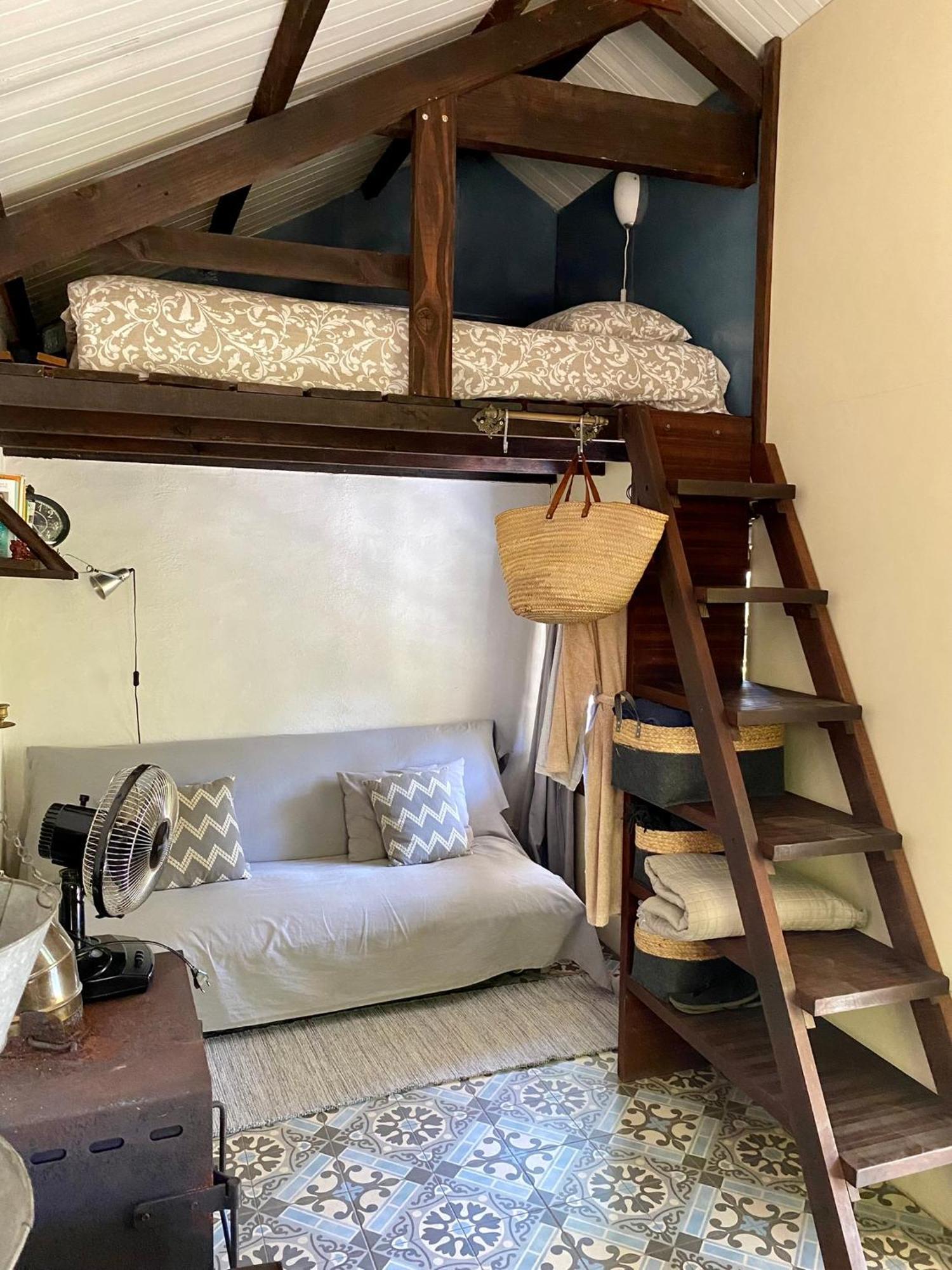 Unique Tiny House With Natural Building Techniques Figueiro Dos Vinhos Eksteriør billede